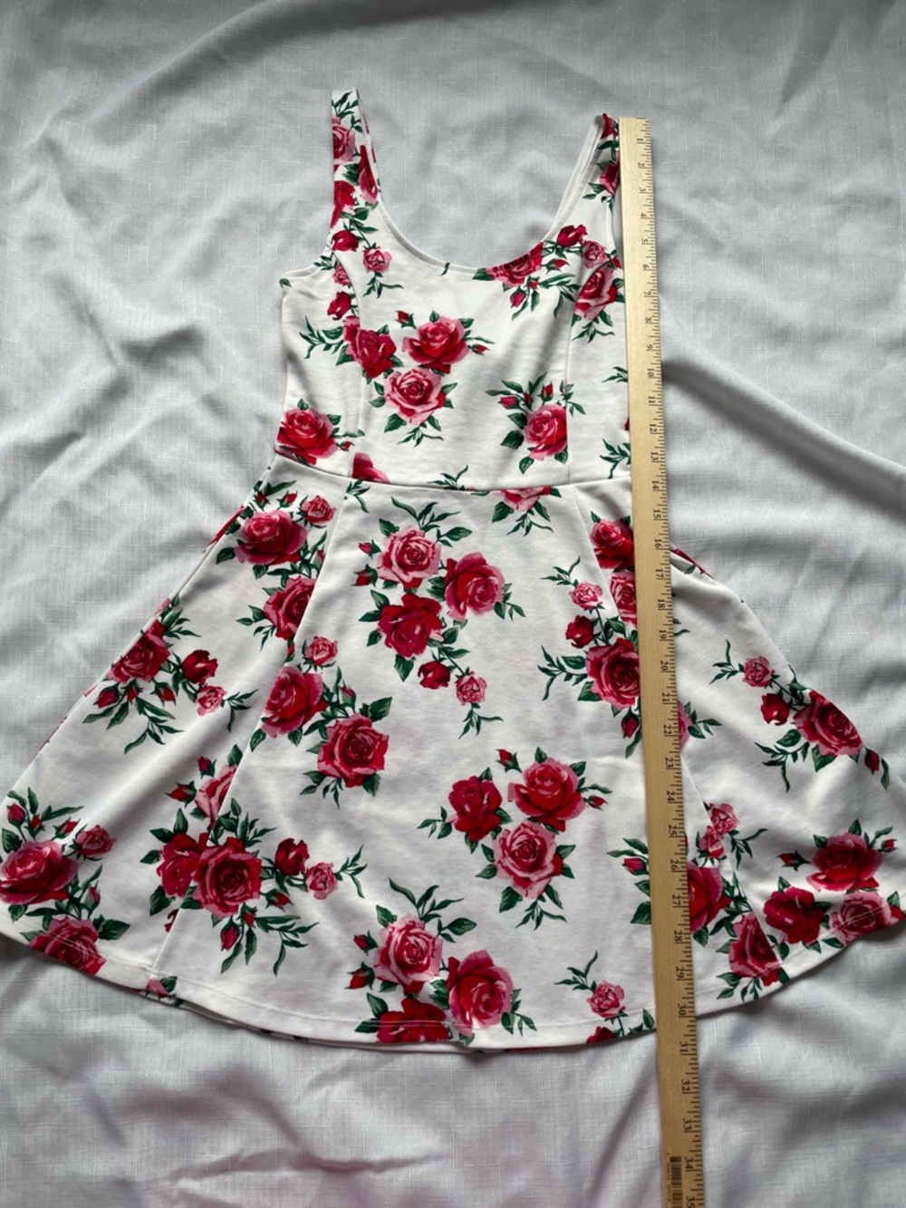 Red Rose Floral Patterned White Summer Party Dress, By Divided H&M, Sz 6 Stretch